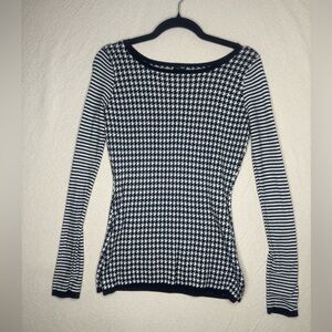 Express medium sweater